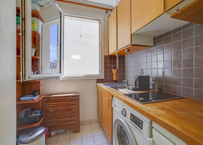 Appartement Tiny House Champs Elysees