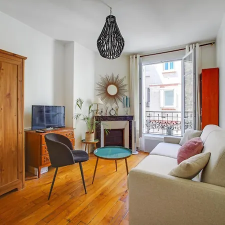 Tiny House Champs Elysees * פריז