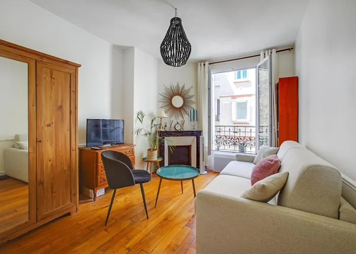 Tiny House Champs Elysees * パリ